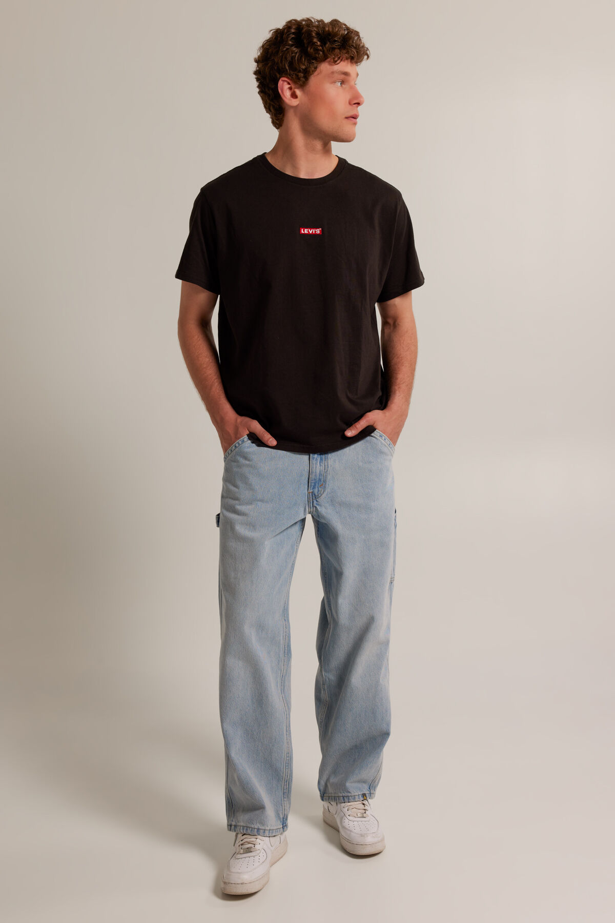 Levi's T-shirt SS relaxed tee image number 1