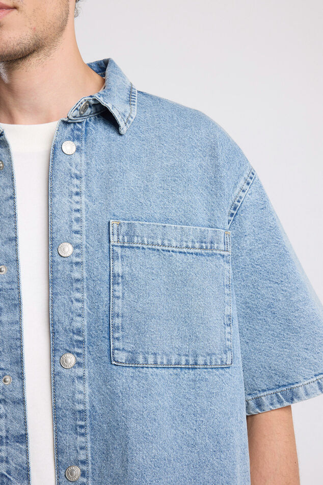 Izaan image number 3