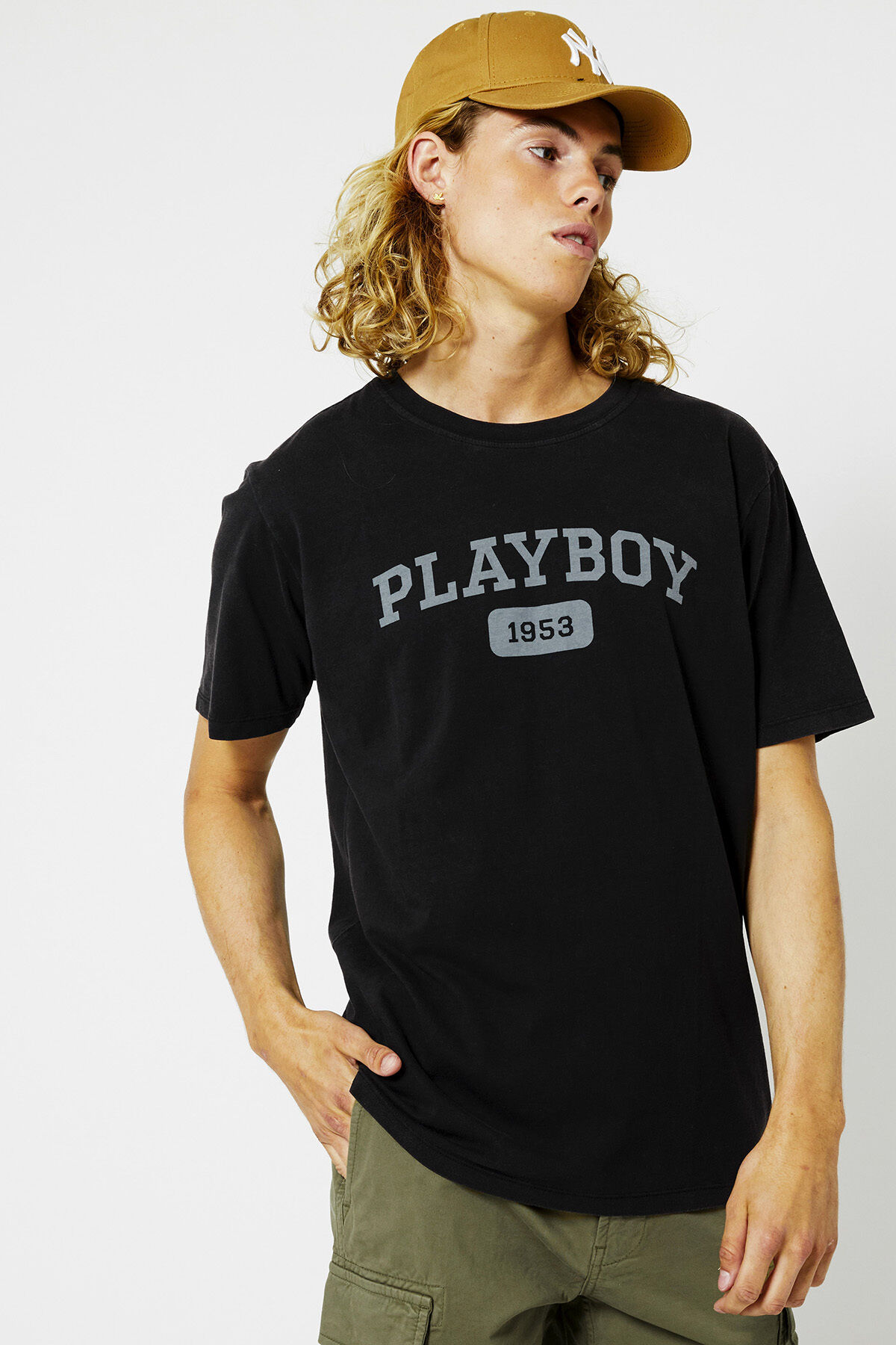 Edo Playboy image number 0