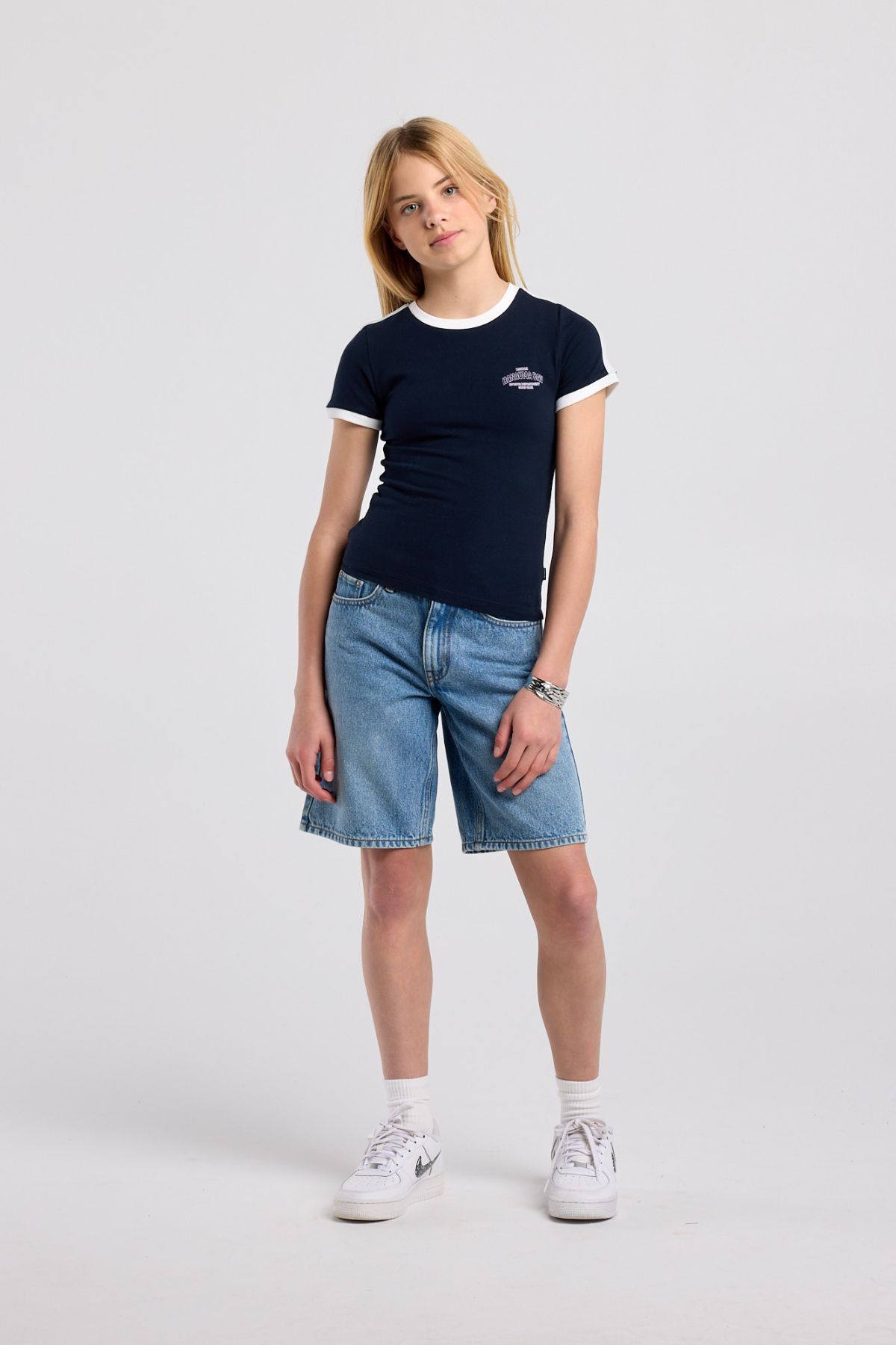 Elieke Jr image number 1