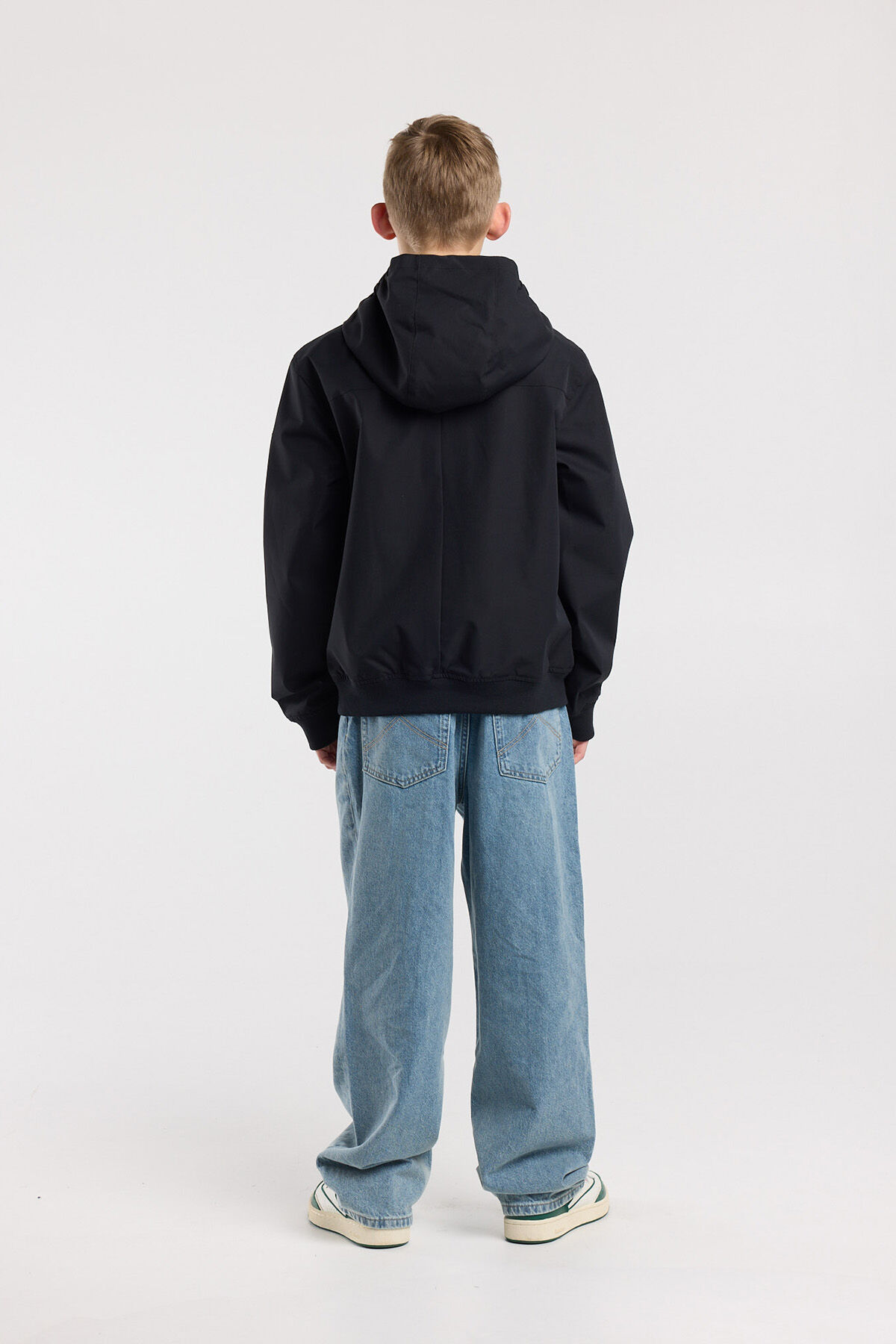 Jarrell JR image number 2