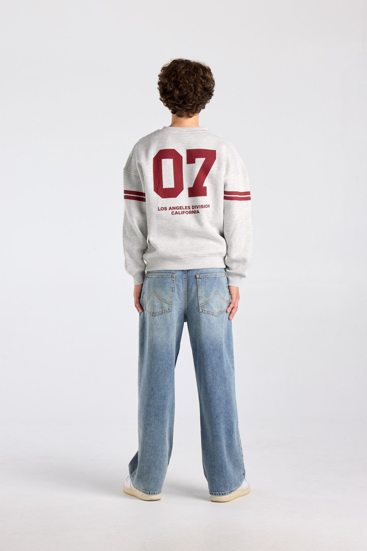 Seven Jr image number 2
