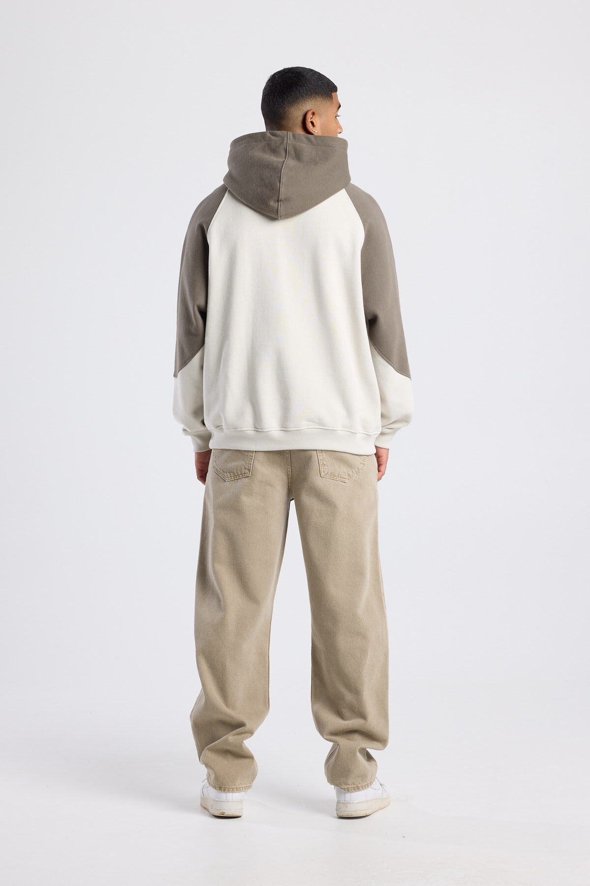 Selim Hood image number 2