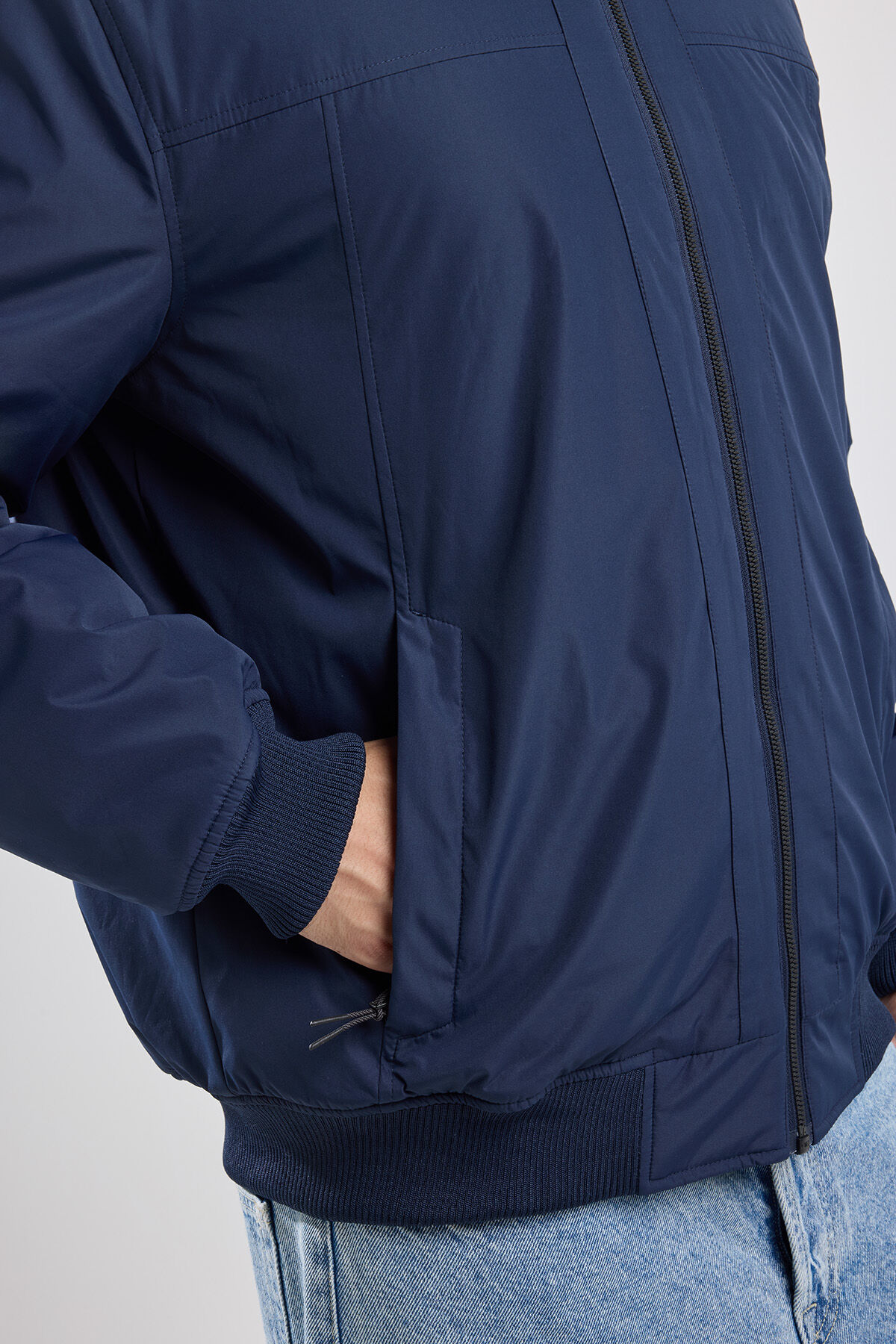 Hooded bomber jacket Justin image number 3