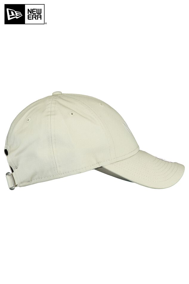 Pet 9Forty NYC Seasonal image number 0