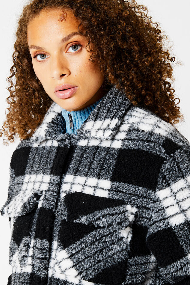 Jacket June image number 3