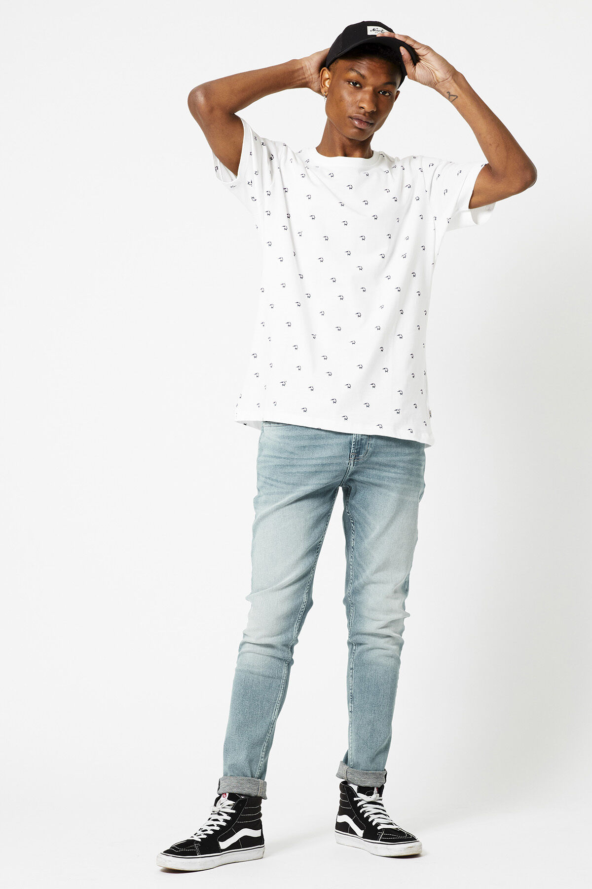 Elias Bird image number 0