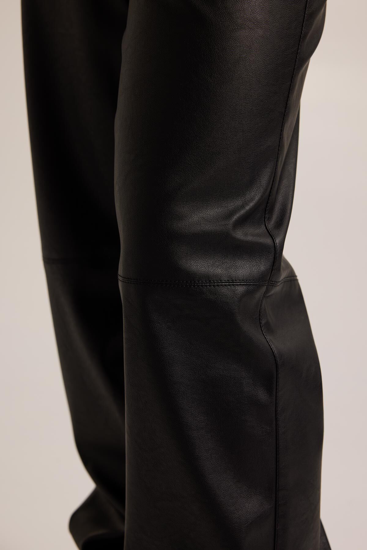 Hose Penny image number 3