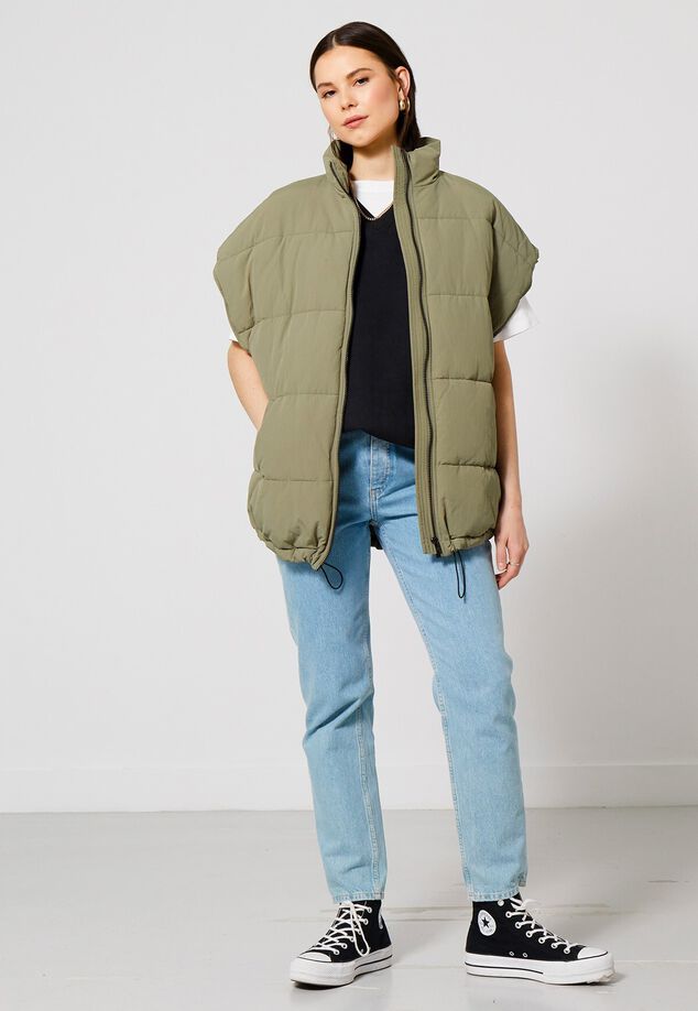 in-between jacket Jeyna image number 0
