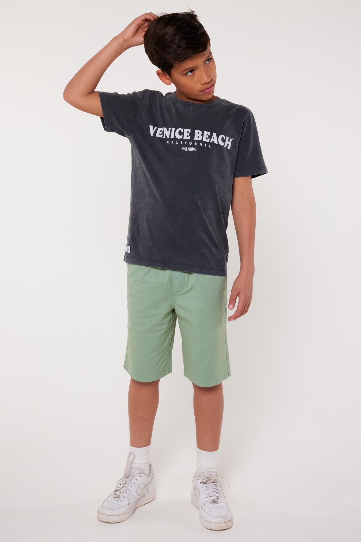 Short Nixon Jr image number 1