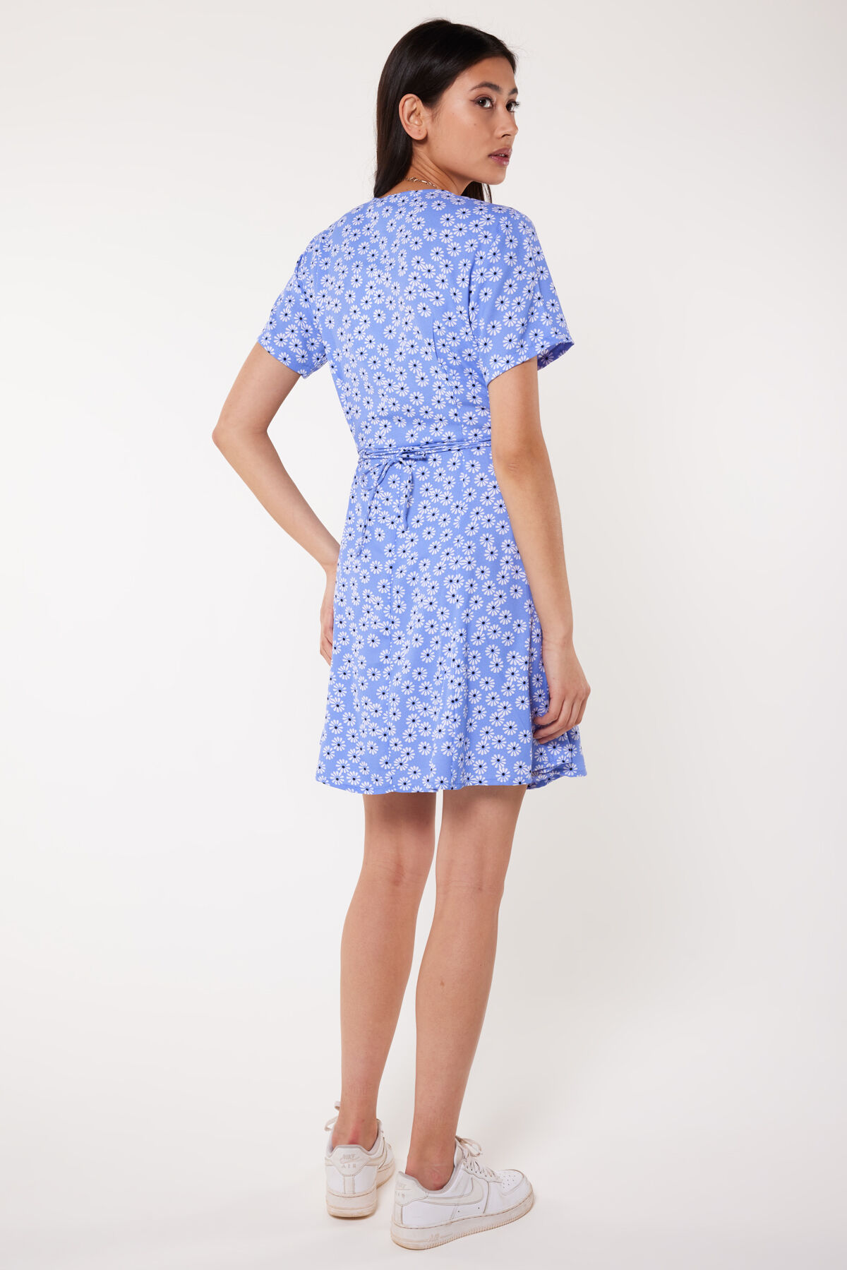 Dress Dae image number 2