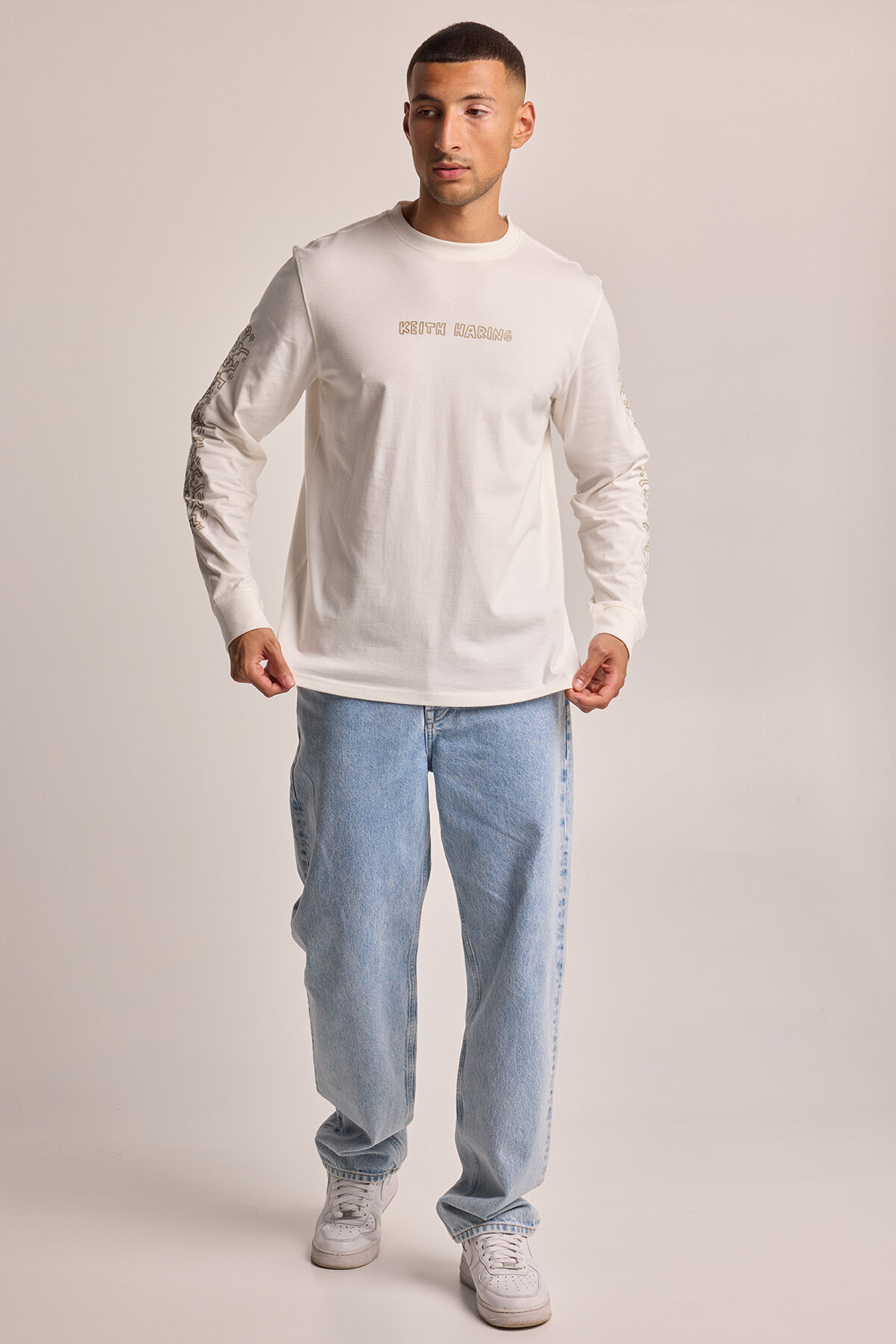 Langarm Leo image number 1