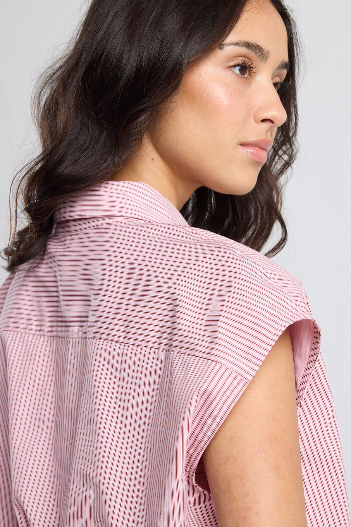 Isobel image number 3