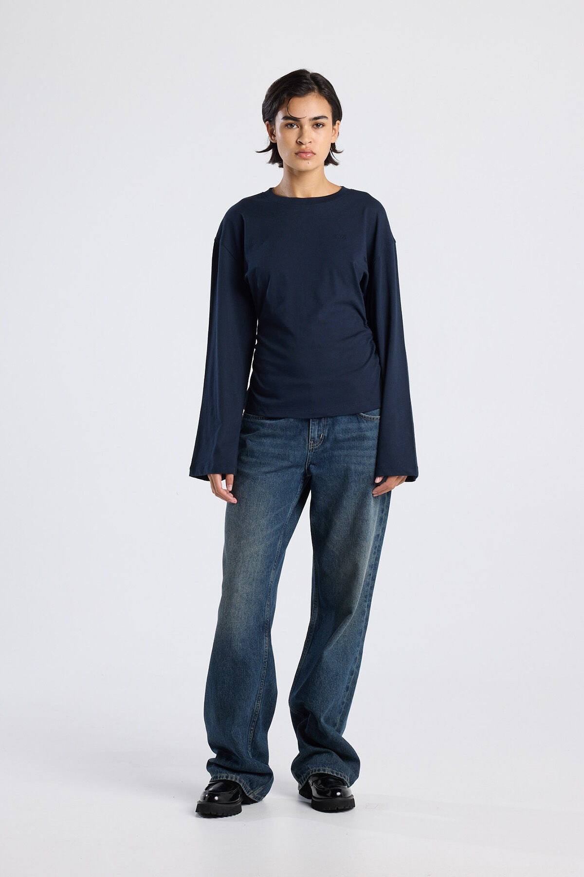 Layvi image number 1