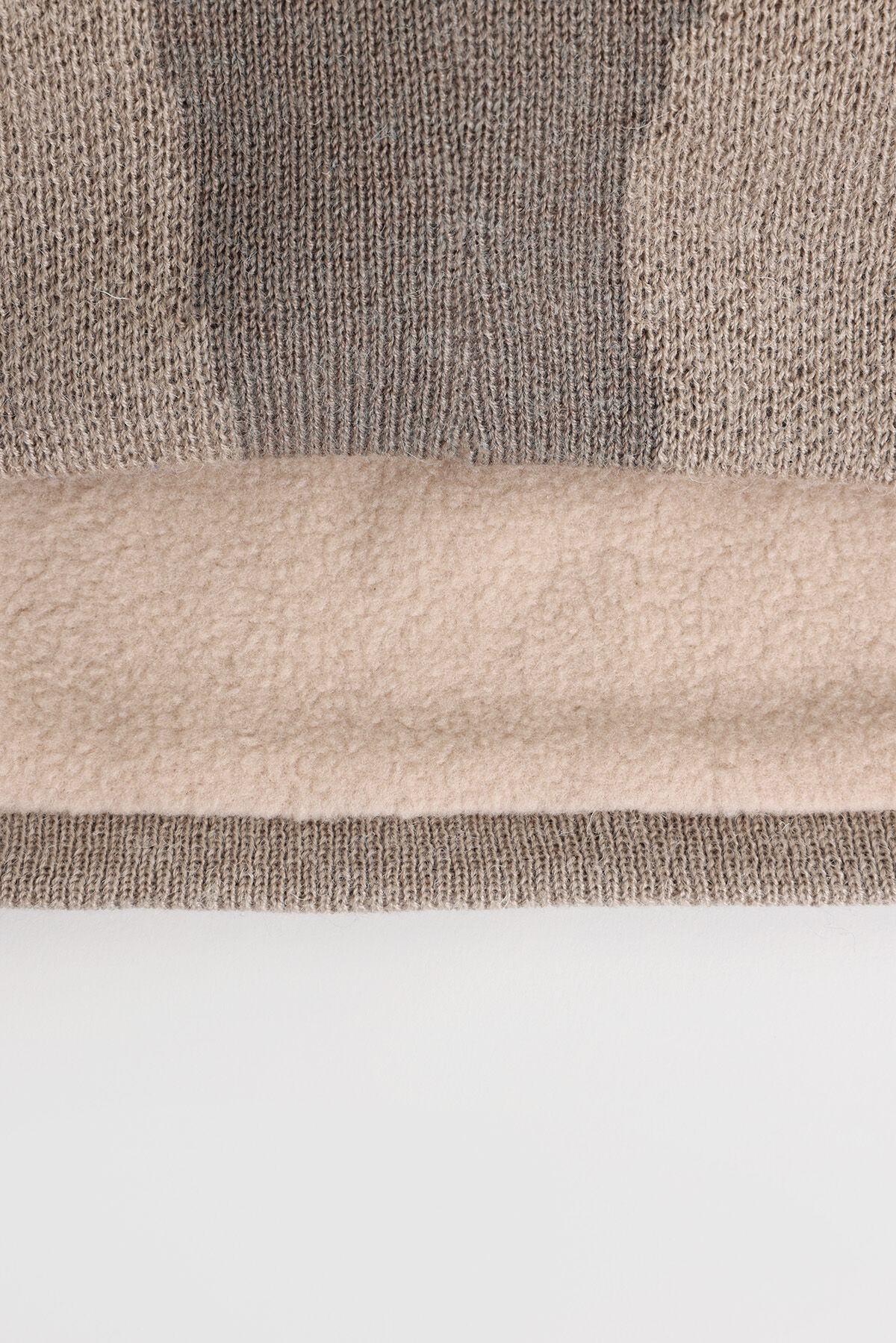 Mutze Ash image number 1