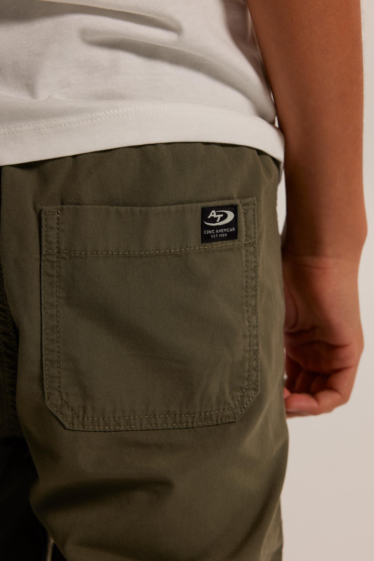 Short Niko JR image number 3