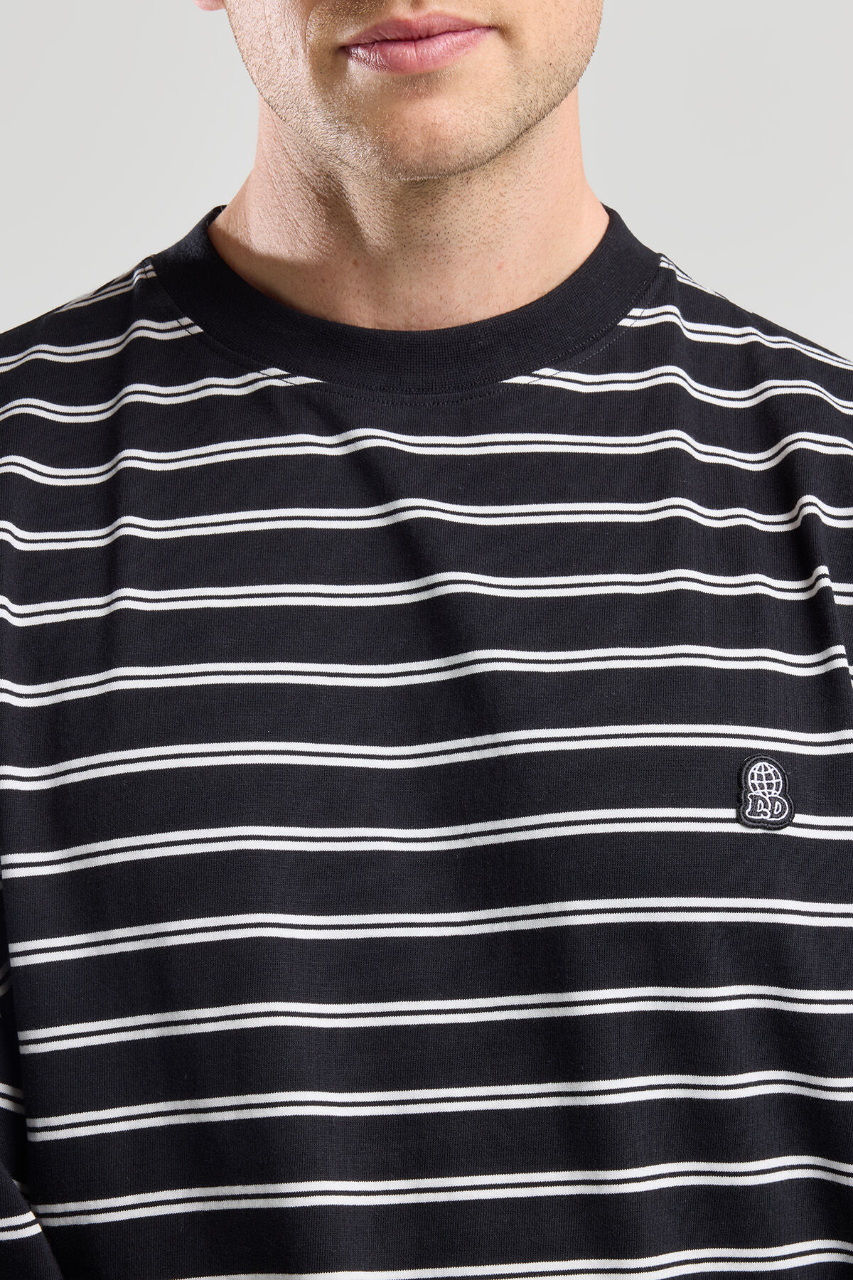 Dr. Denim Longsleeve Caiden image number 3