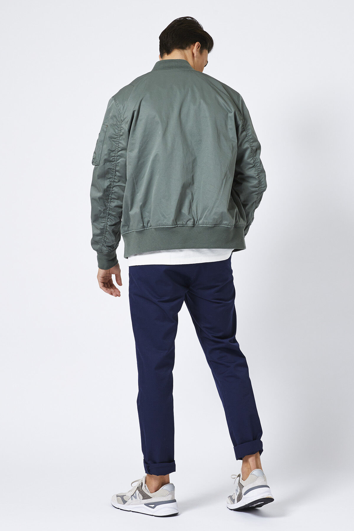 Chino Paul image number 2