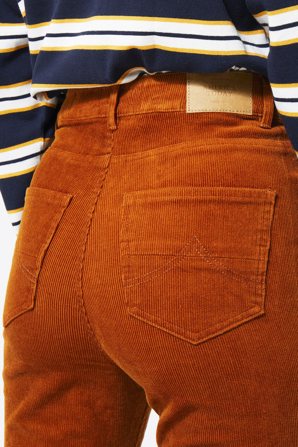 Peggy Cord image number 3