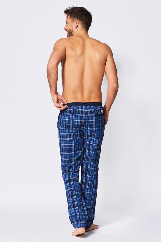 Loungepants Lake image number 2