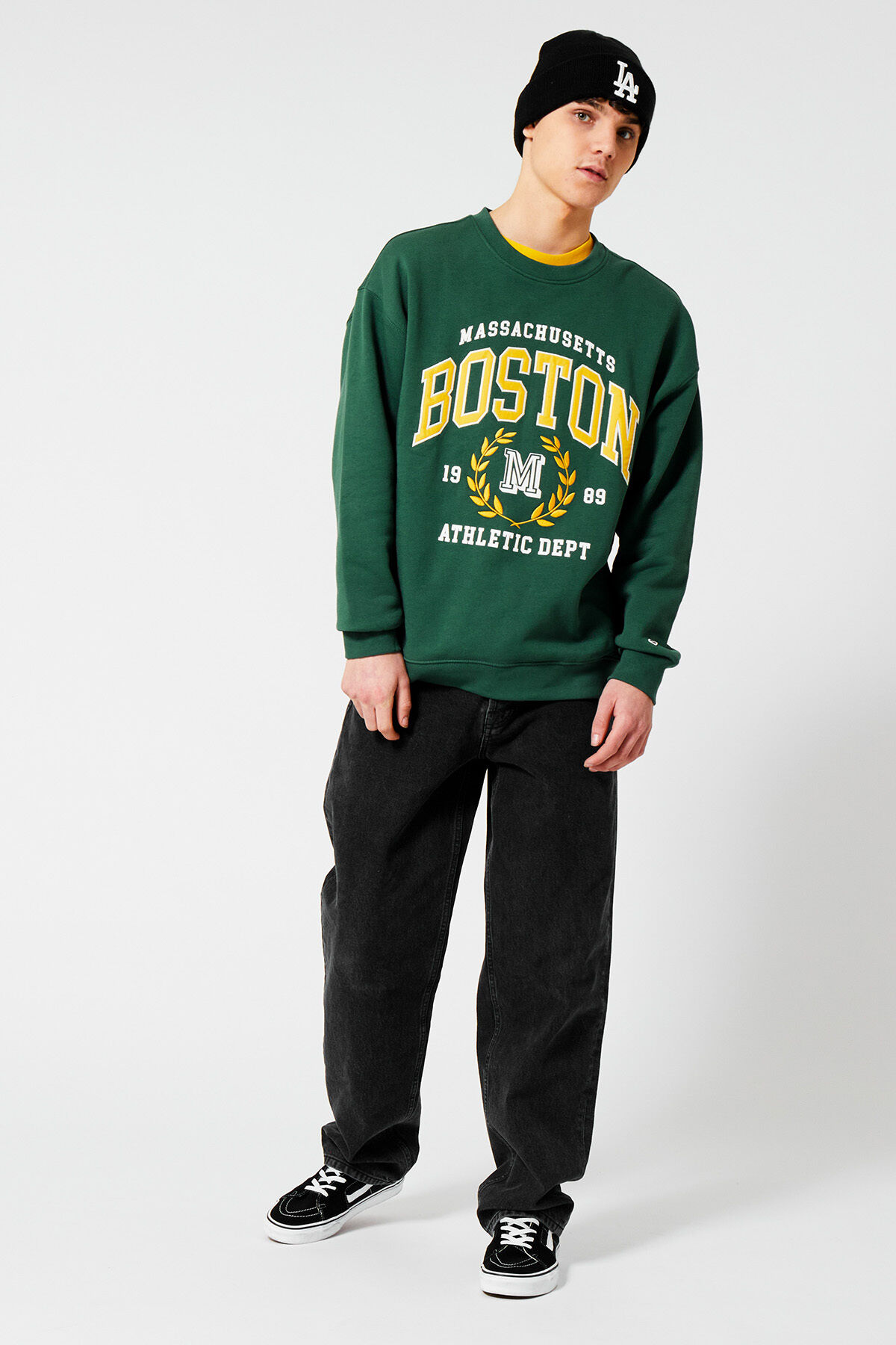 Sweater Sid crew image number 1