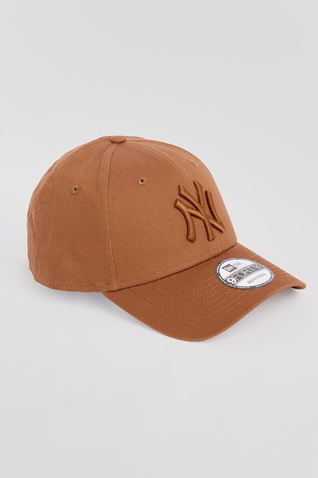 9FORTY NEW YORK YANKEES image number 1