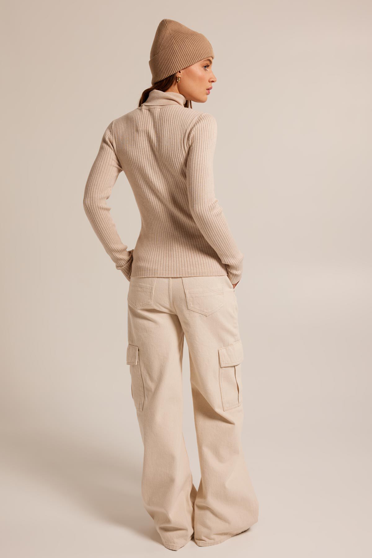 Coltrui Kimberly image number 2