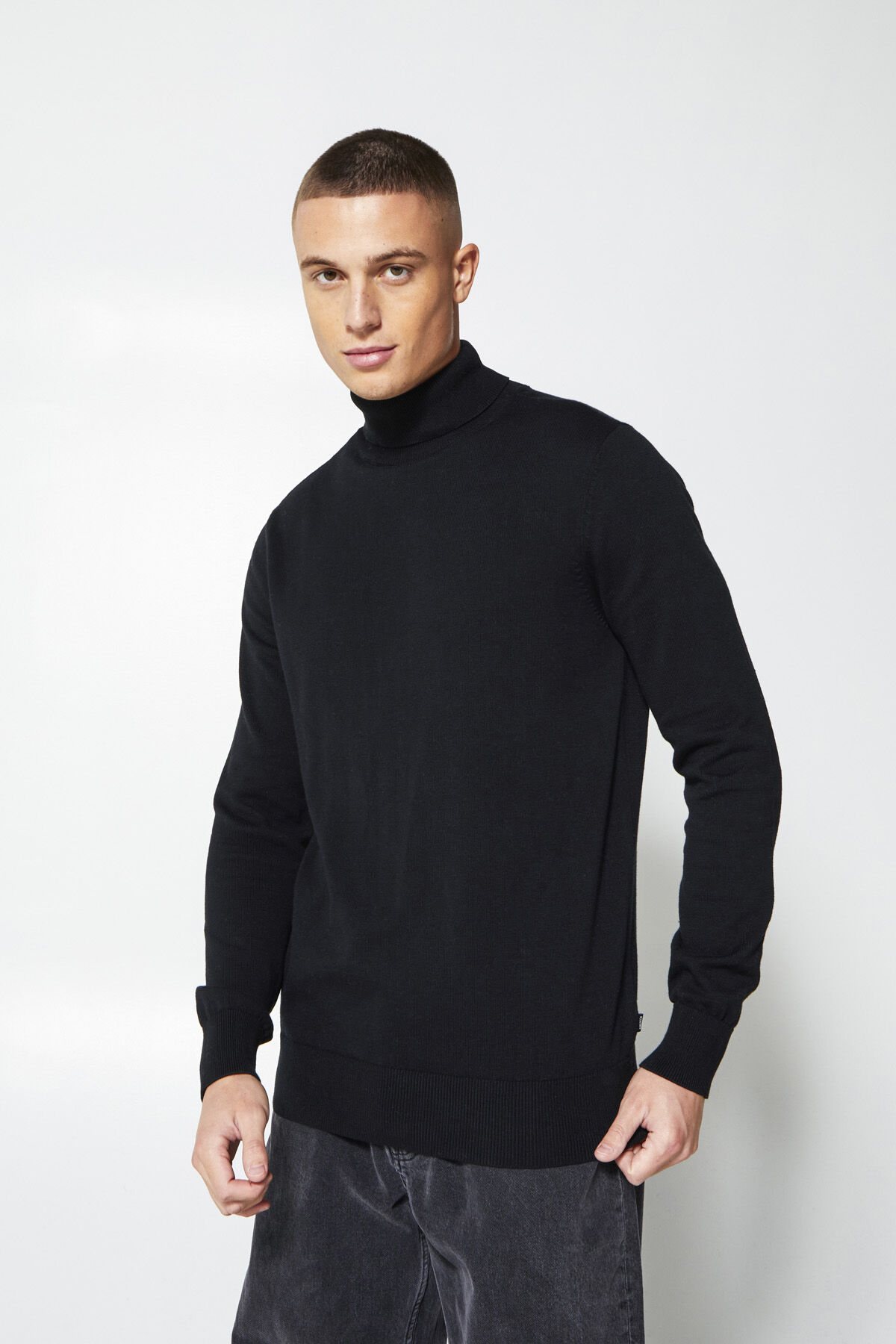 Pull turtleneck hotsell