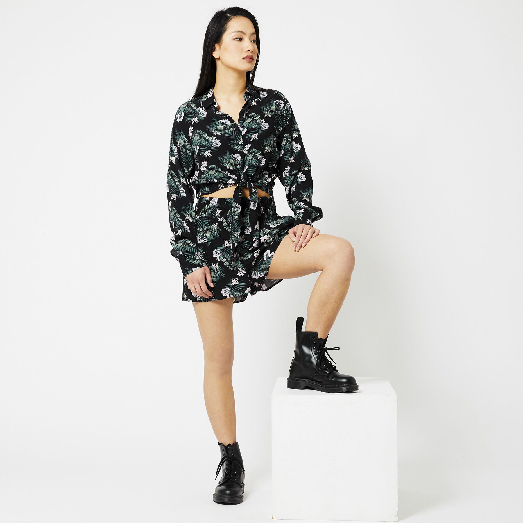 Blouse collar Boa image number 6