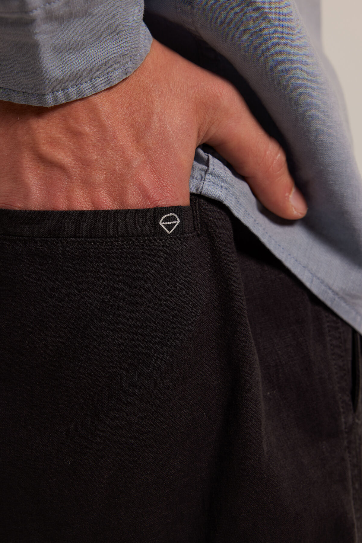 Short Norman image number 3