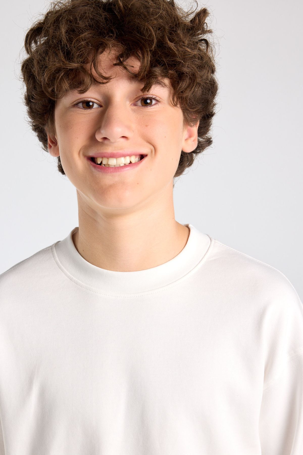 Larz Jr image number 3