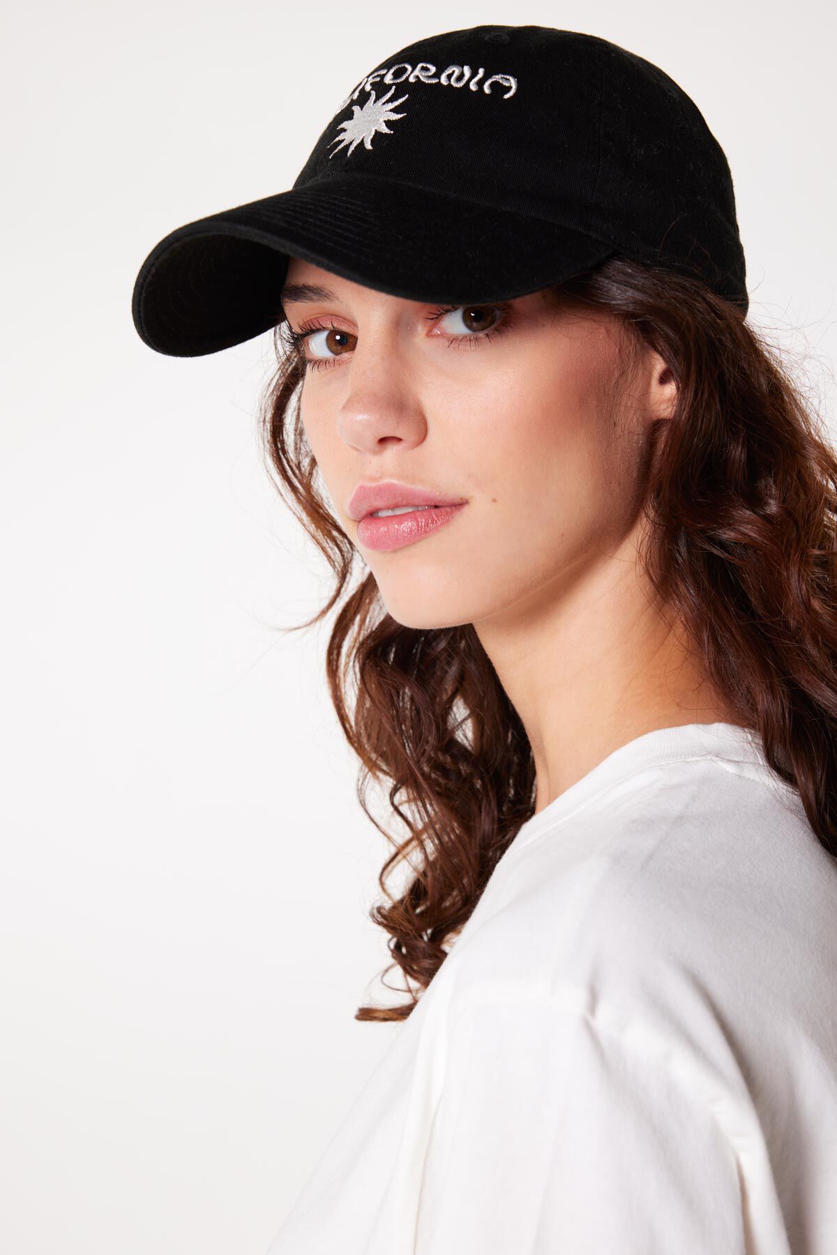 Cap Megan image number 0