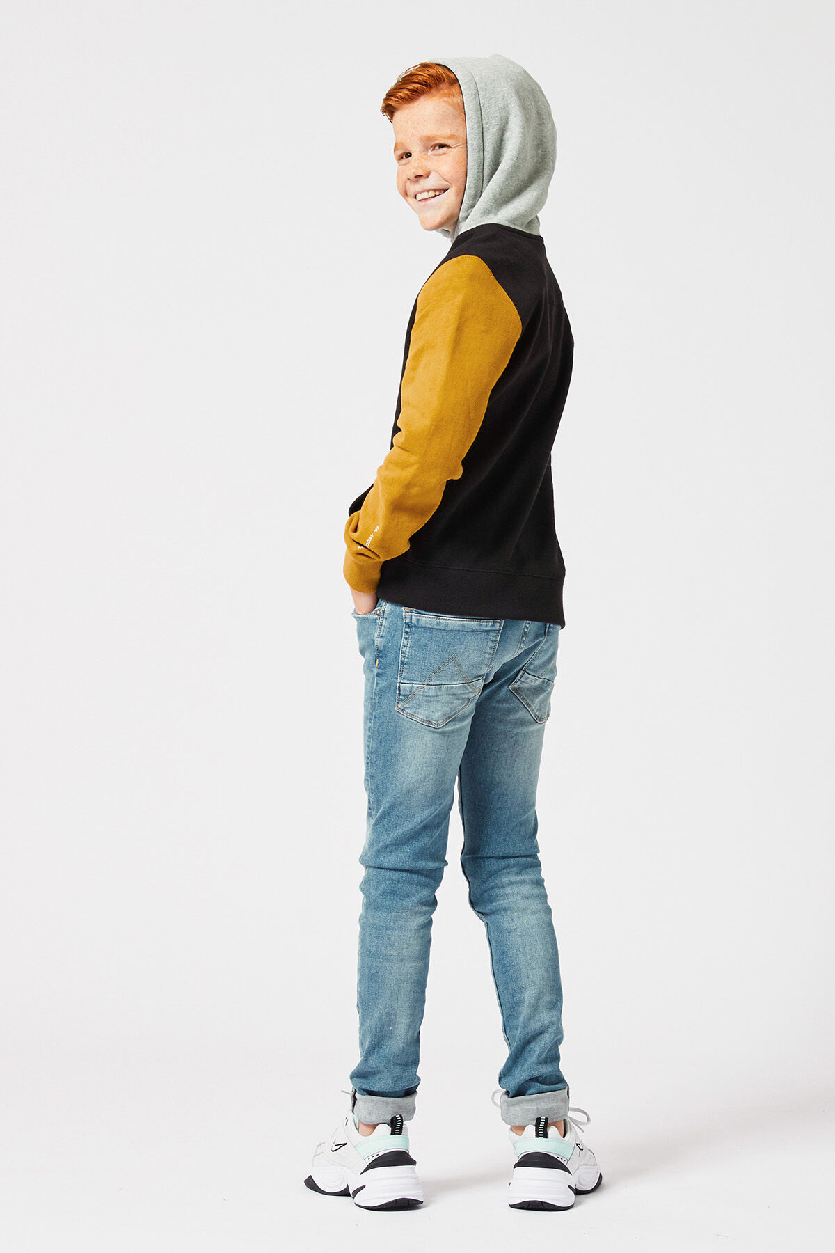 Sweat a capuche Sander jr image number 2