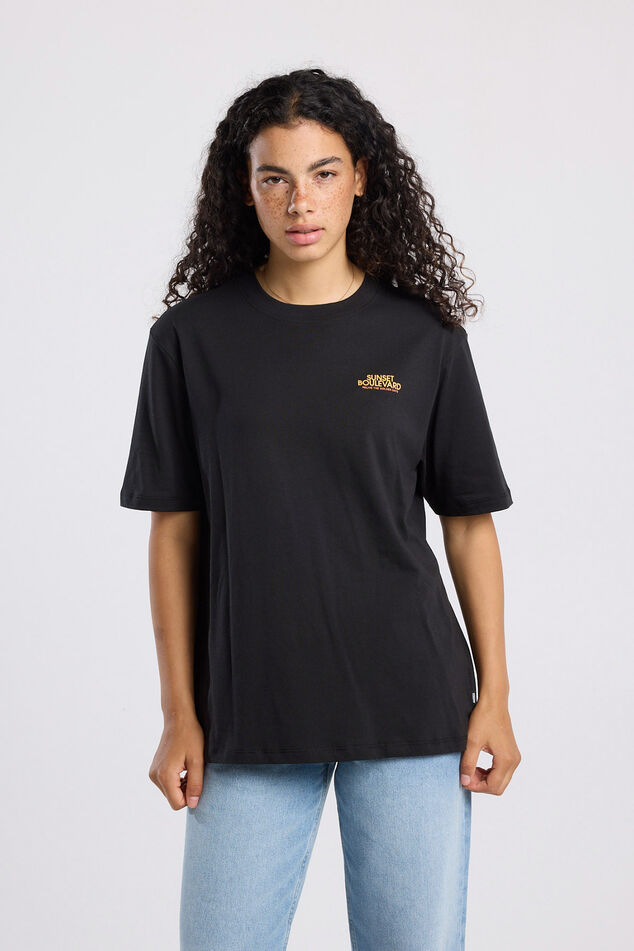 Elaine image number 0