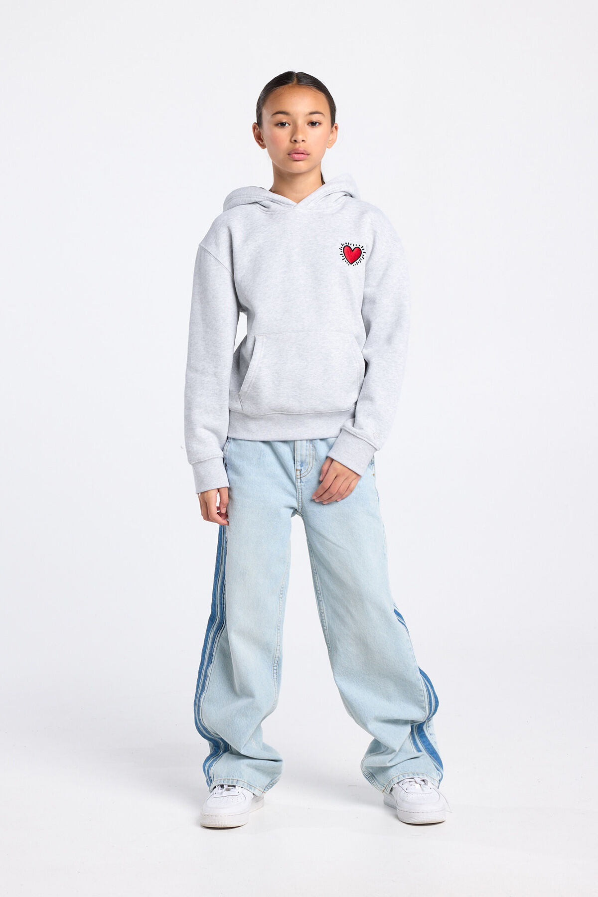 Sabeau Hood JR image number 1