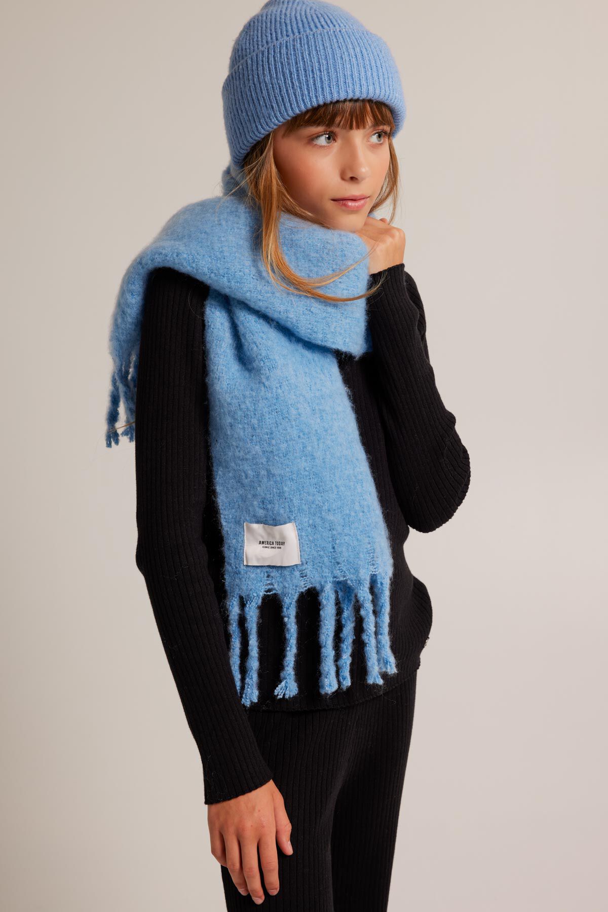 Schal April JR image number 1