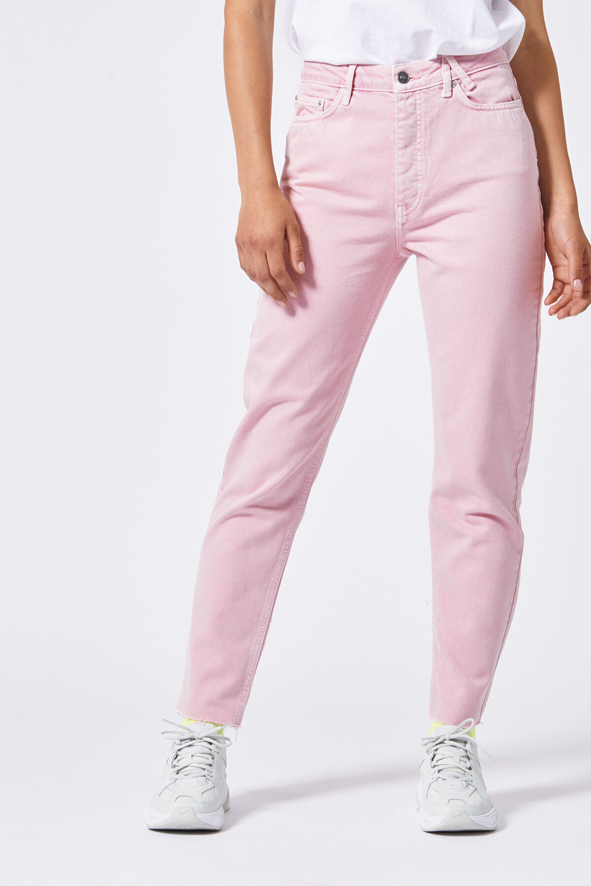 Jadan B image number 1