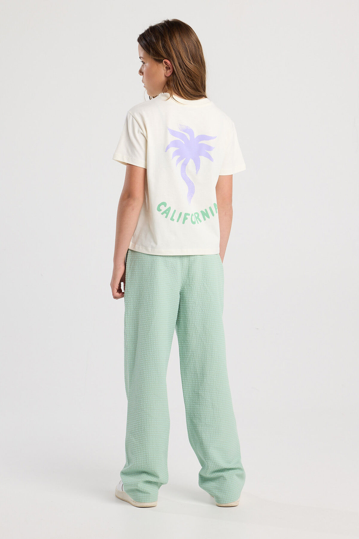 Paityn JR image number 2