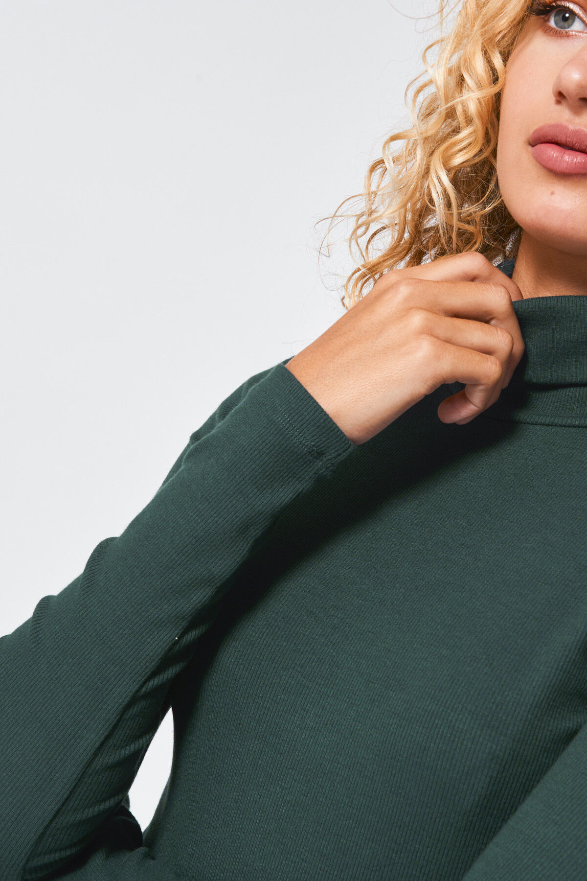 Lorrie image number 3