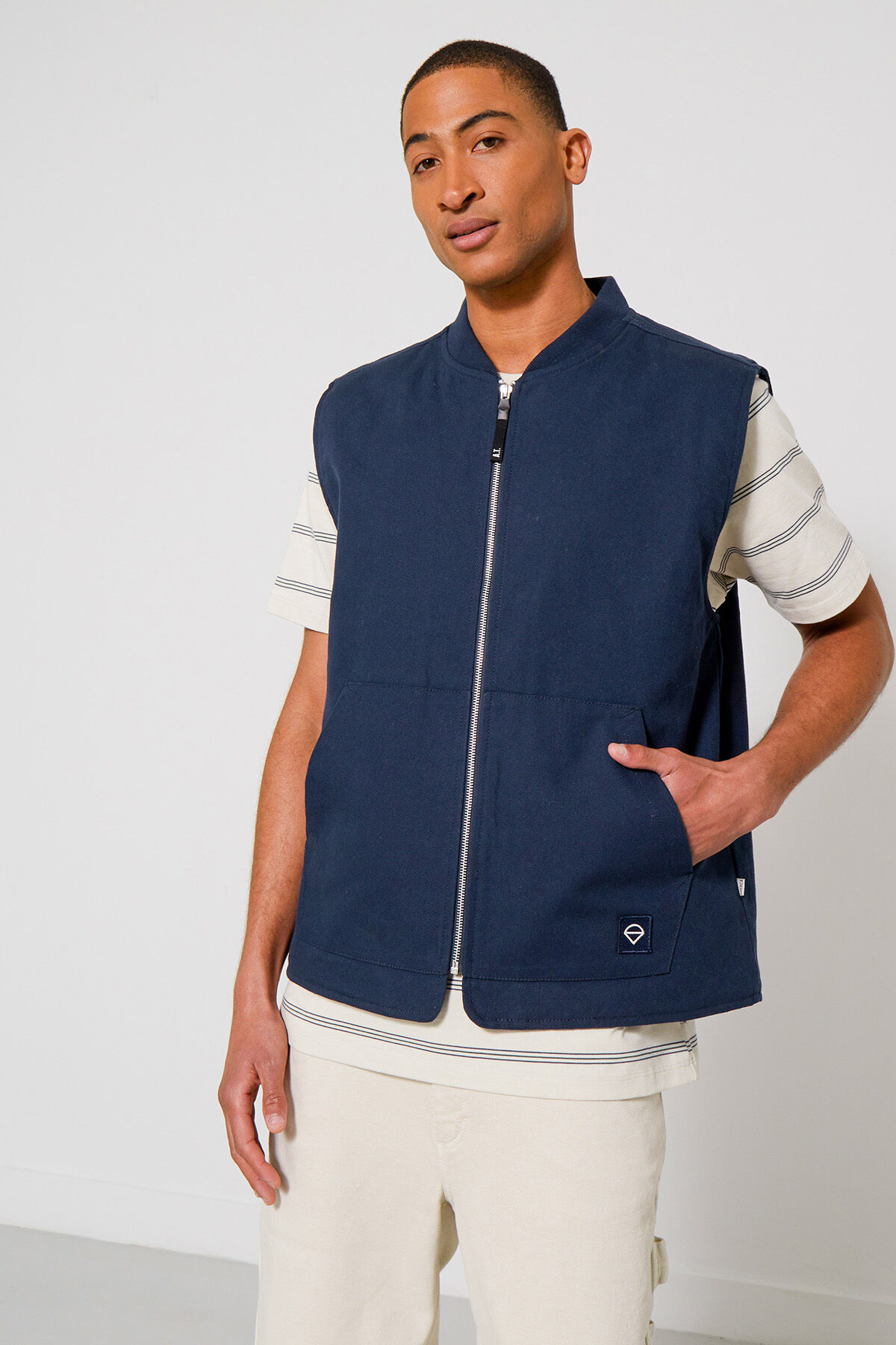 in-between jacket Jaxen vest image number 1