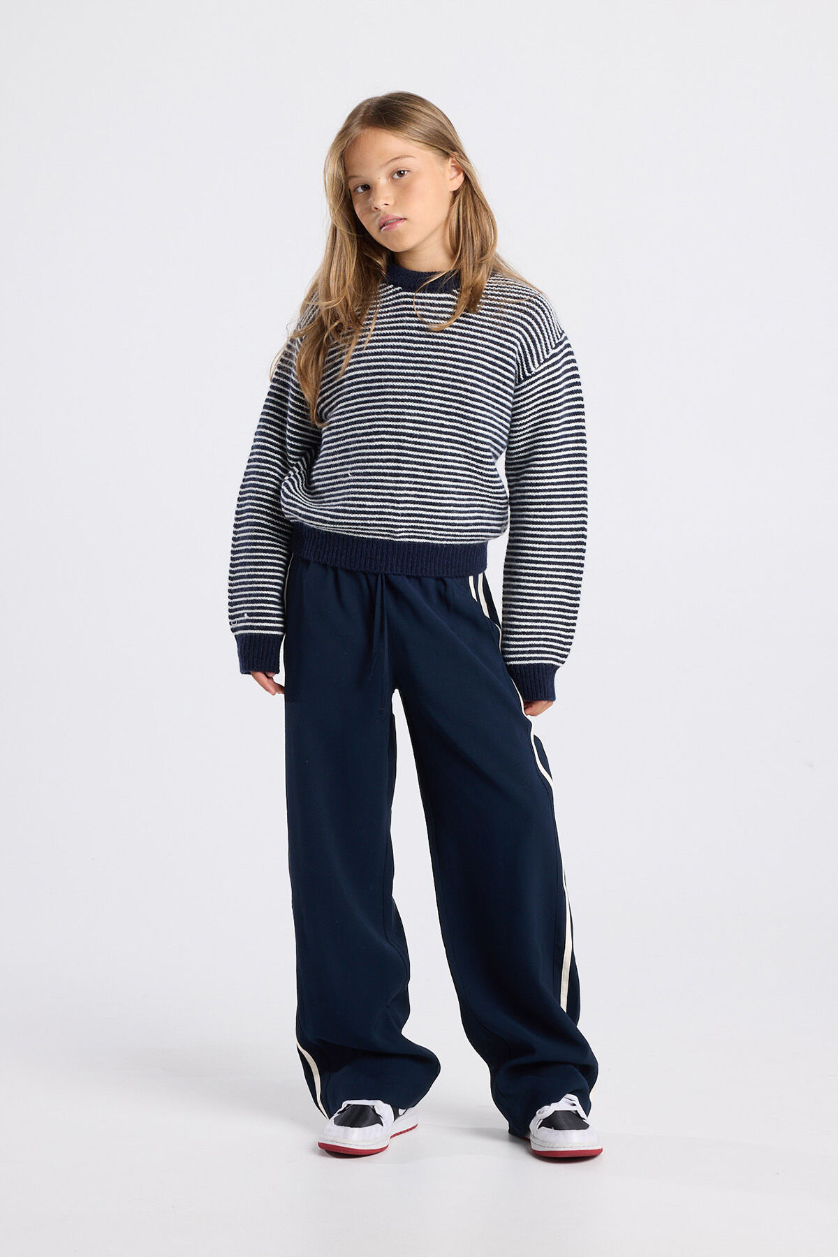 Kelly jr image number 1