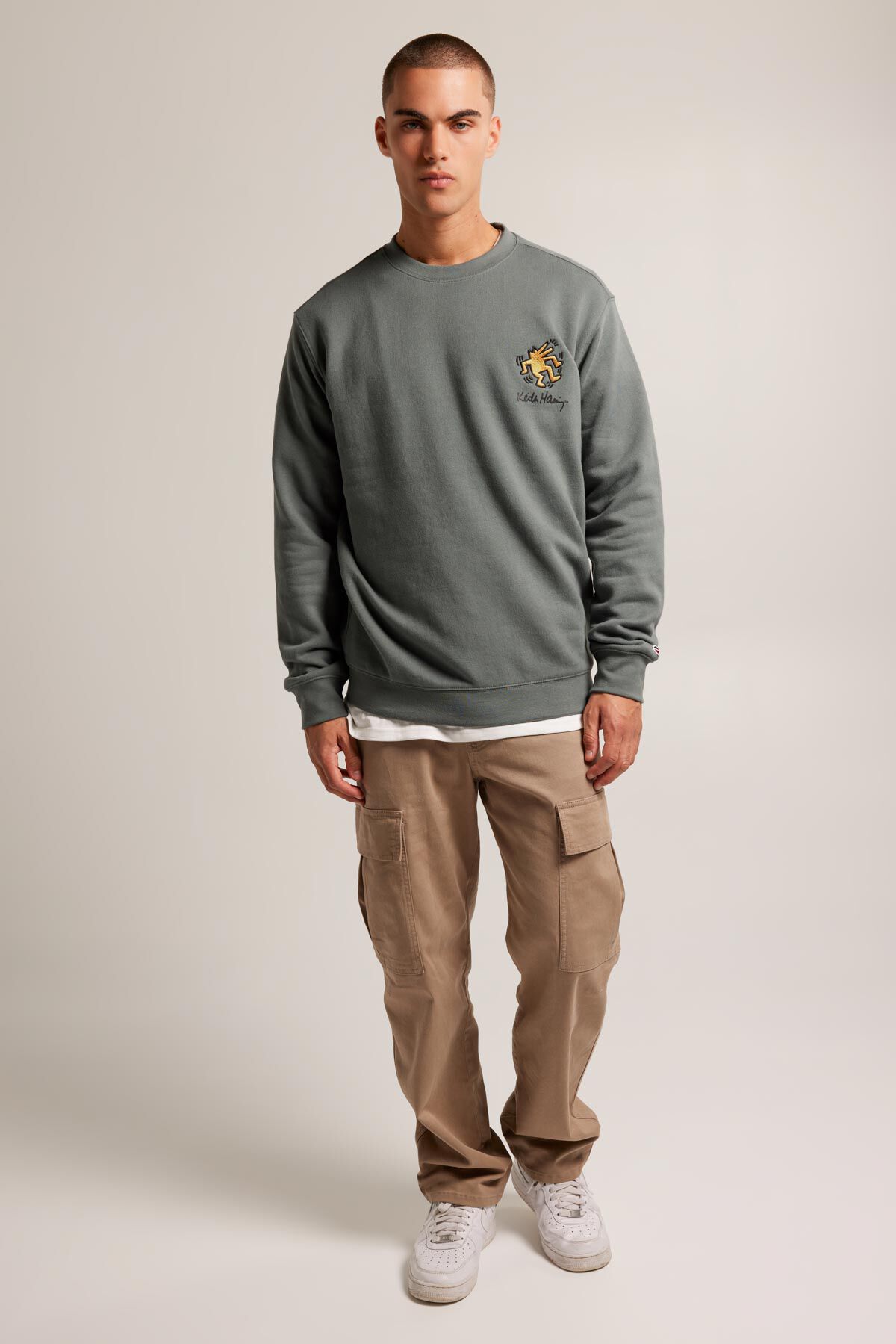 Sweat Sly crew image number 1