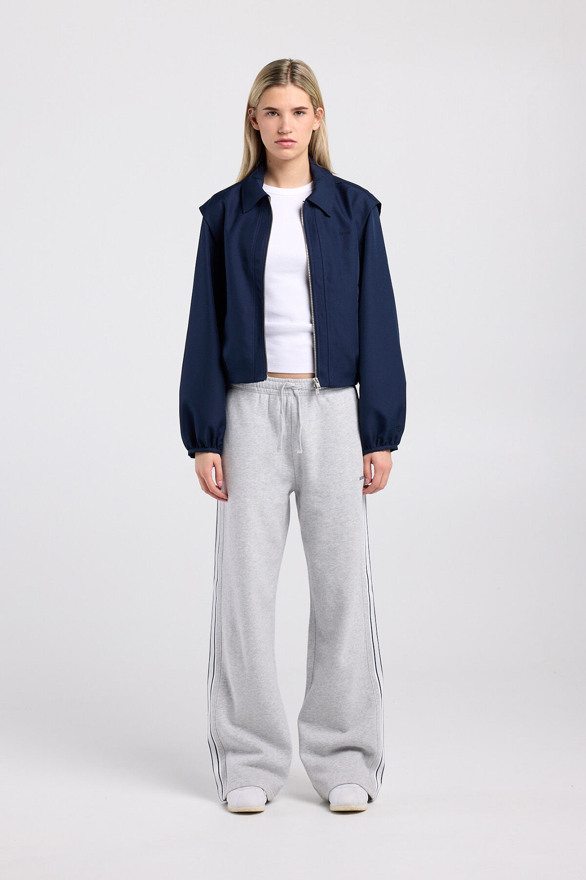 Juniper image number 1