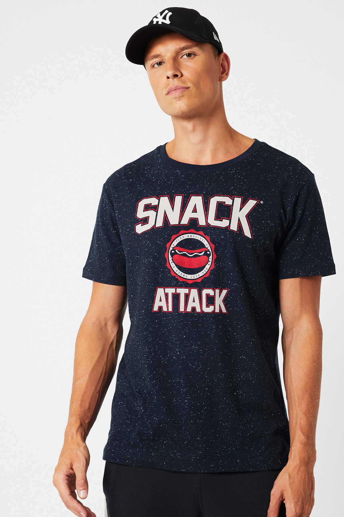 T-shirt Ed snack attack image number 0