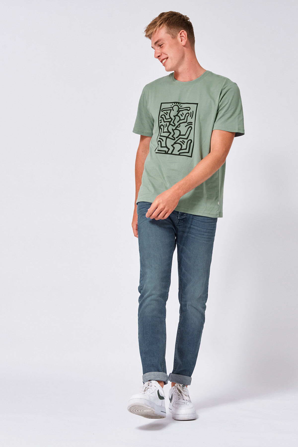 T-shirt Esai People image number 1