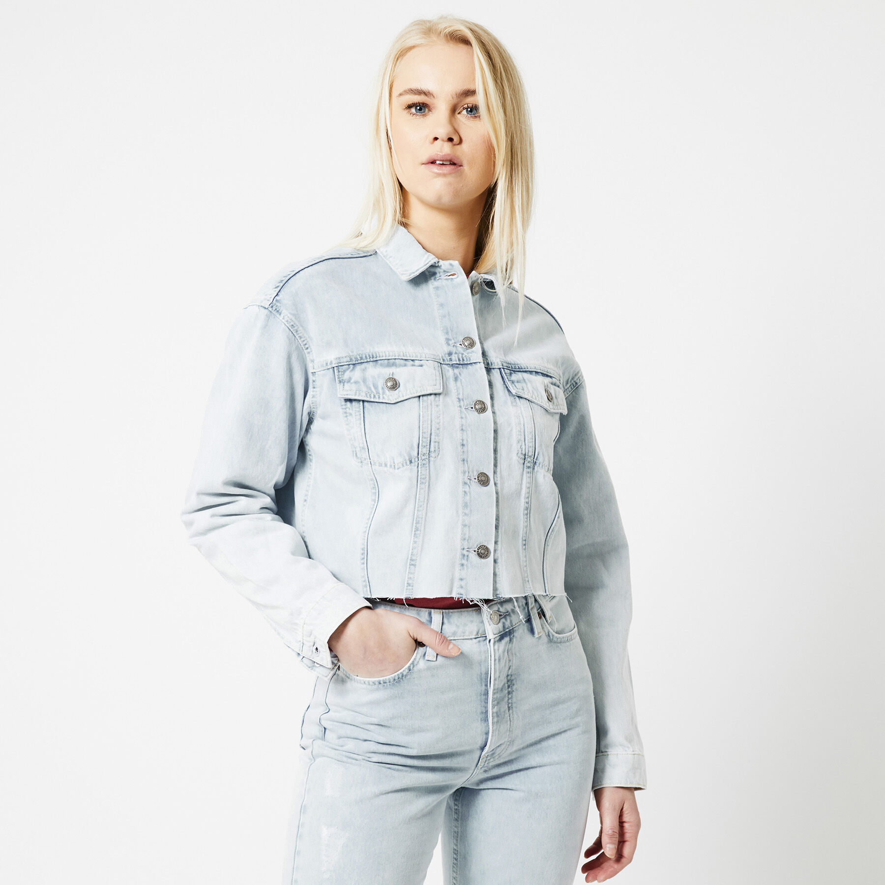 grey denim jacket cropped