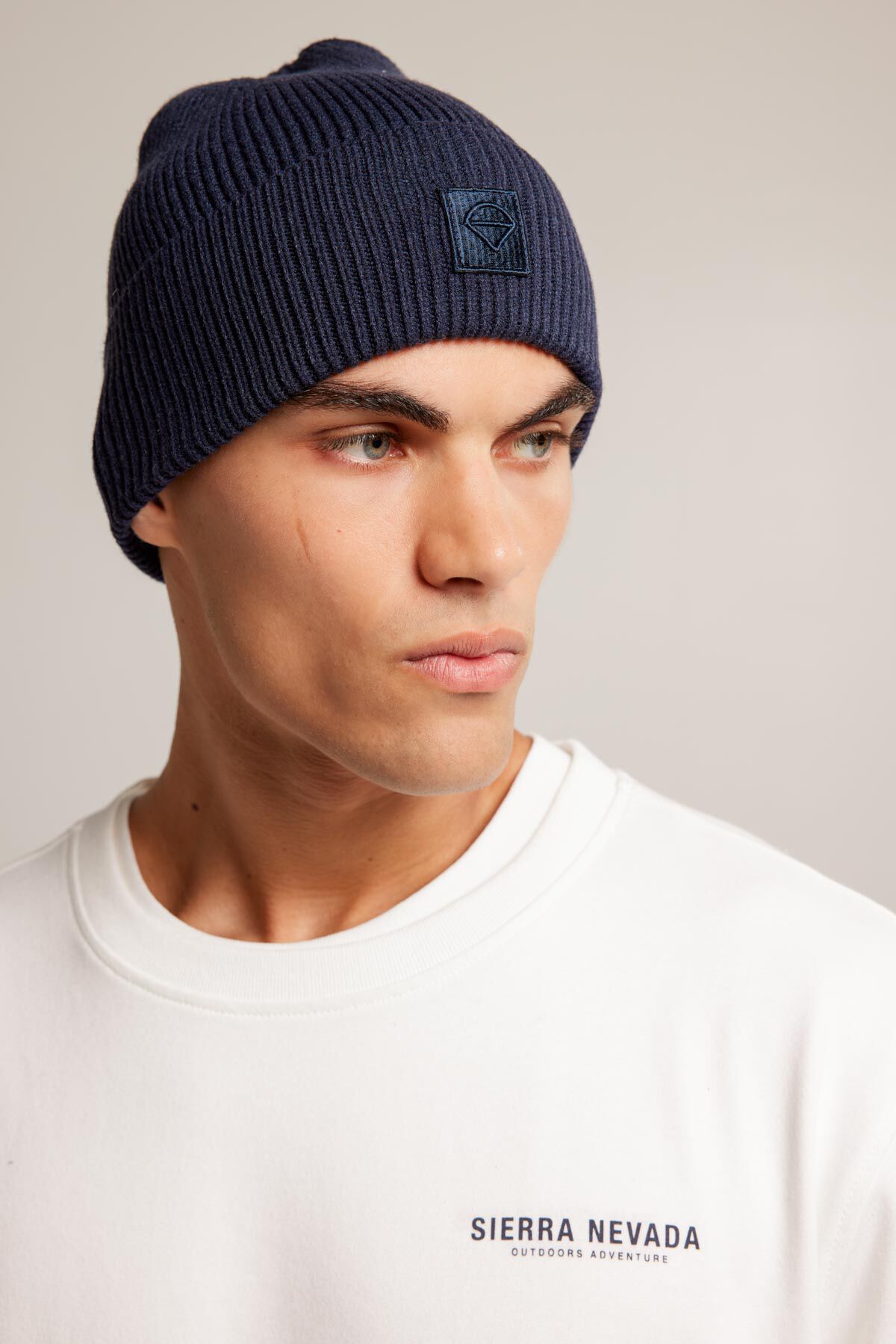 Mutze Alabama image number 0