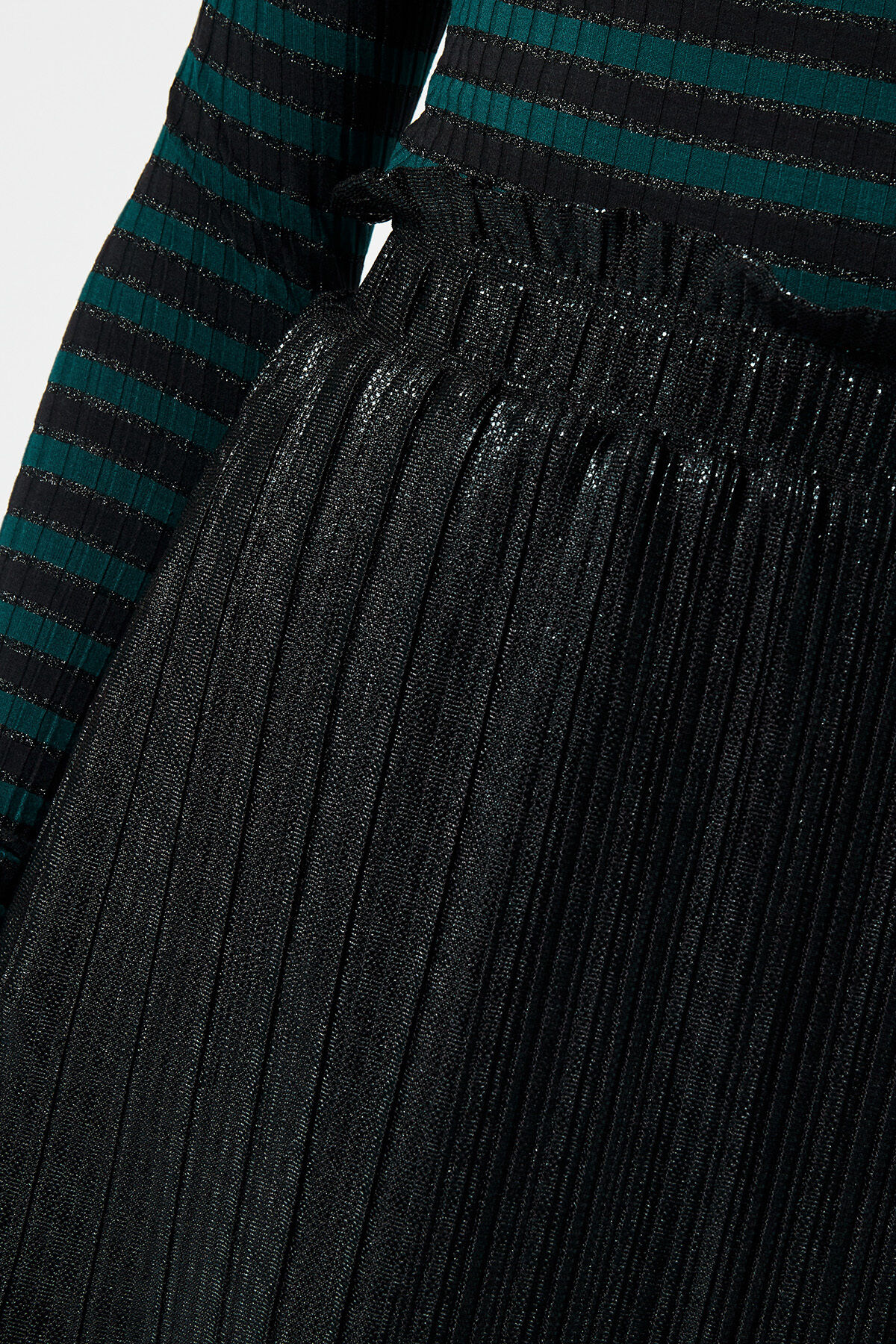 Rok Rayna X image number 3