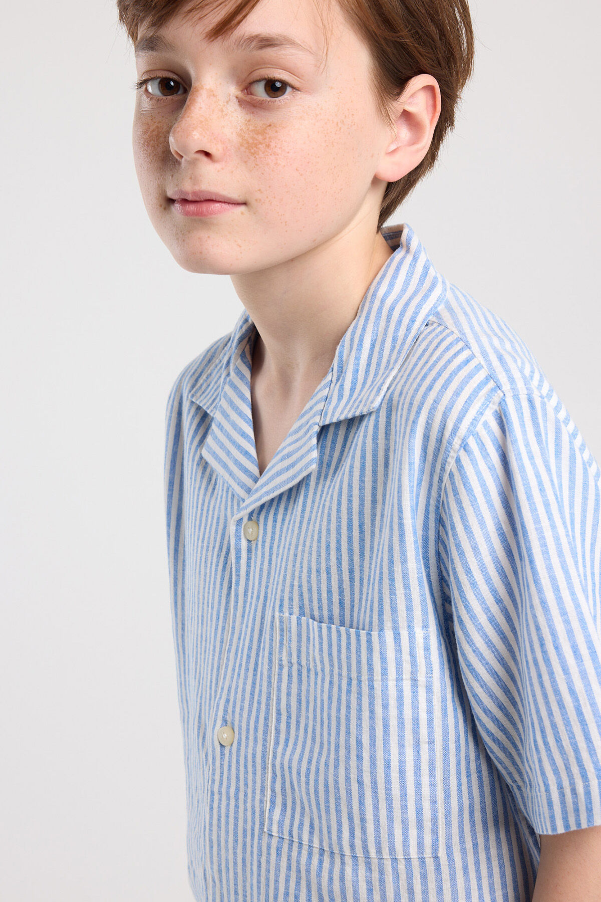 Istan Jr image number 3