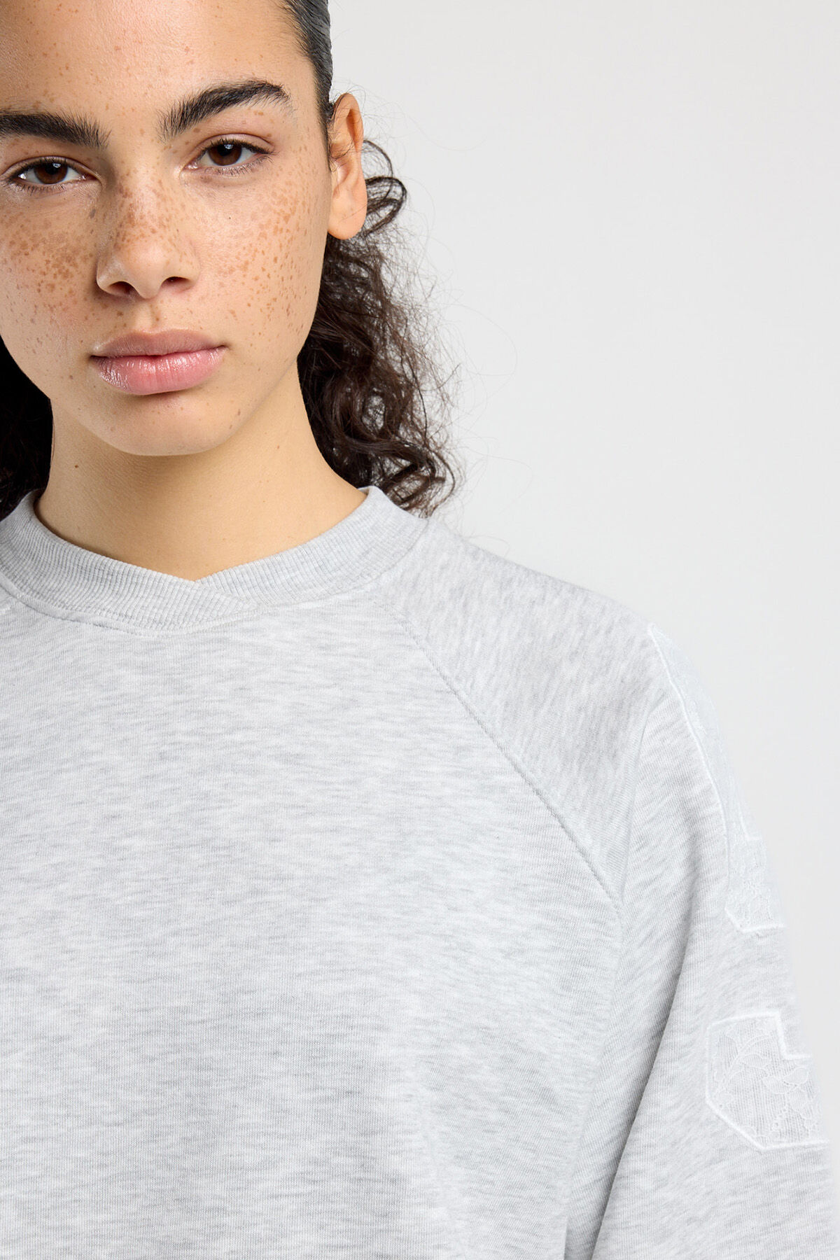 Sanny image number 3